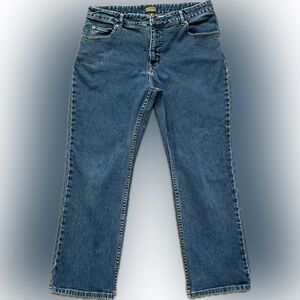 CASLON straight leg Denim blue Jean, Size 12  ( petite or crop )